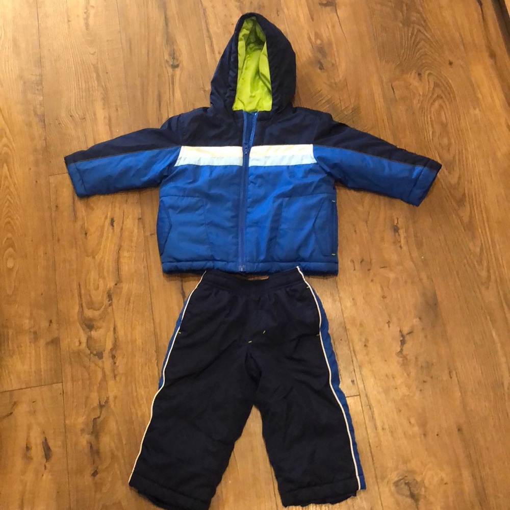 Old Navy boys 18-24 months winter jacket and snow pants set
